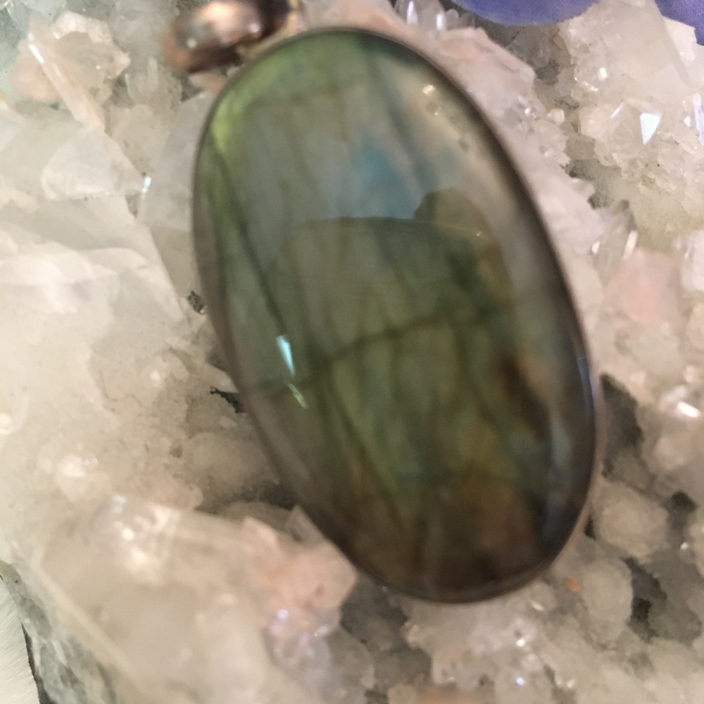 NEW~ Sterling Silver Labradorite Pendant